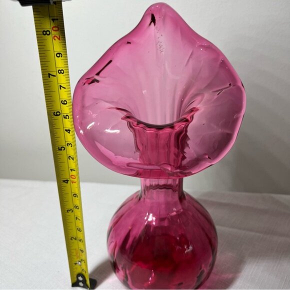 Vintage Jack in the Pulpit Cranberry Handblown Art Glass Vase - Picture 4 of 9